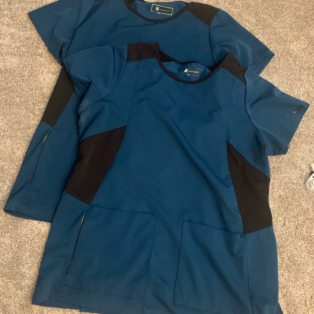Scrubs - Picture 2 of 2